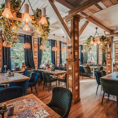 Chalet Evergreen Hotel 3*